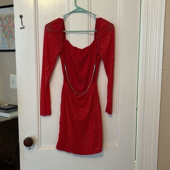 Red sparkly open back dress - Picture 3 of 3